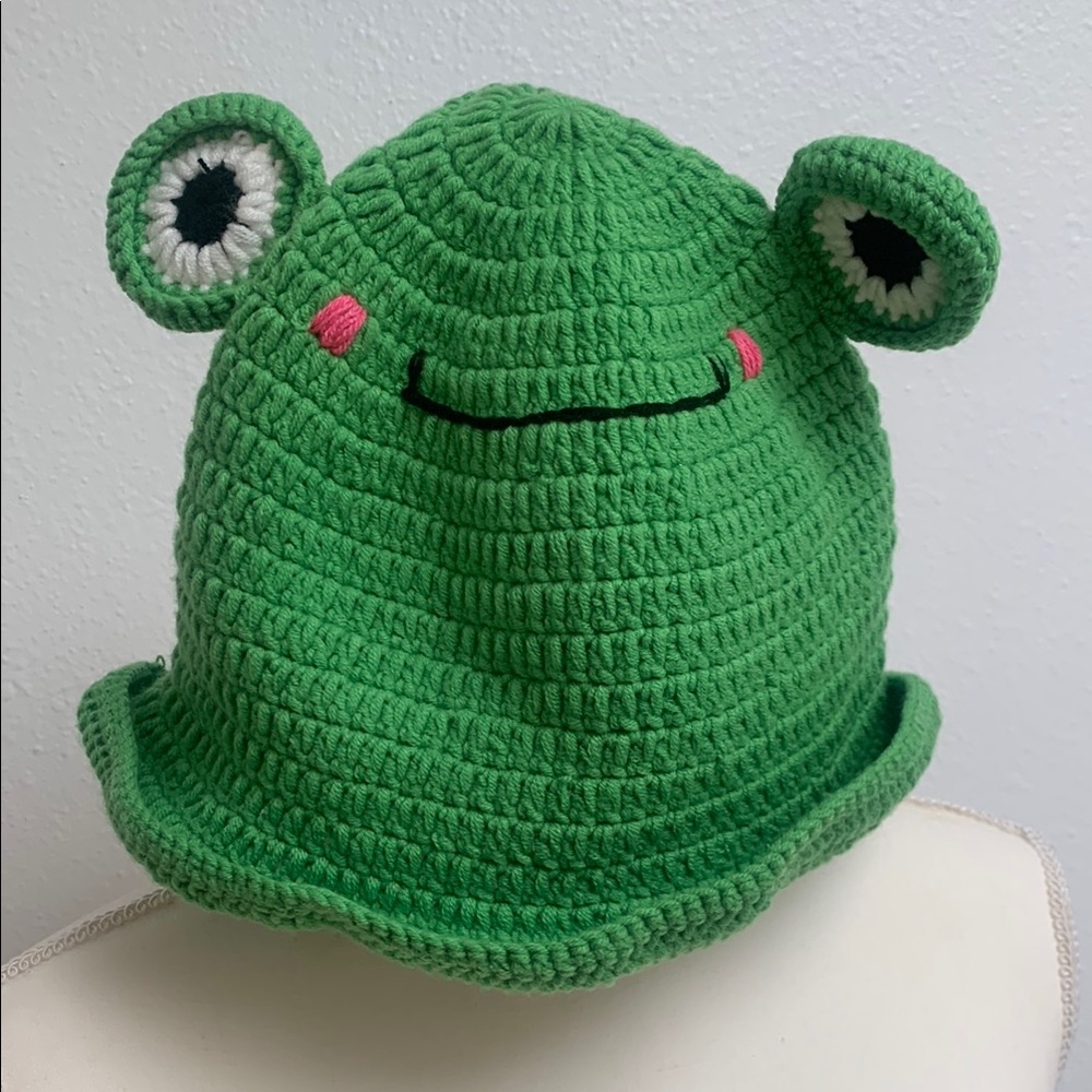 Green Frog Crochet Hat